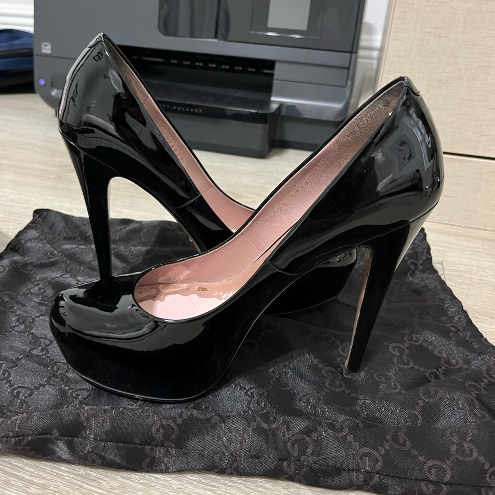Gucci Patent Leather Platform Pumps